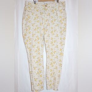 Judy Blue Golden Meadow Floral Print Mid-Rise Skinny Jeans. 20W. Good Condition.
